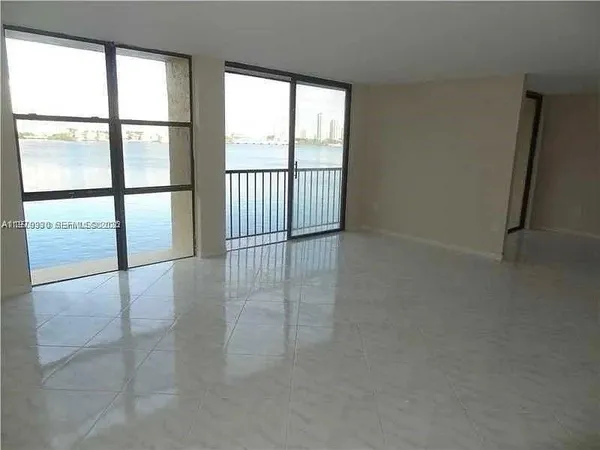 $2,900 | 17500 North Bay Road, Unit S403, Sunny Isles Beach, FL 33160
