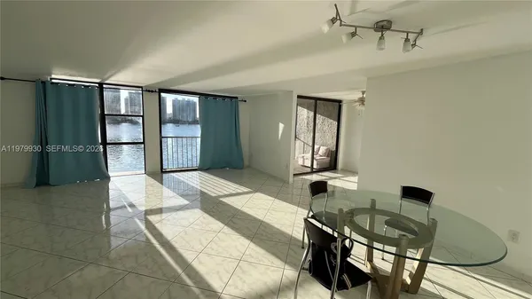 $2,900 | 17500 North Bay Road, Unit S403, Sunny Isles Beach, FL 33160