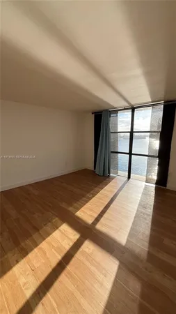$2,900 | 17500 North Bay Road, Unit S403, Sunny Isles Beach, FL 33160