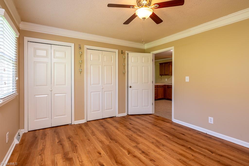 4625 Shelton Ridge Road Walkertown, NC 27051 - Photo 18 of 48 4625 Shelton Ridge Rd Walkertown NC 27051 Primary Bedroom Suite