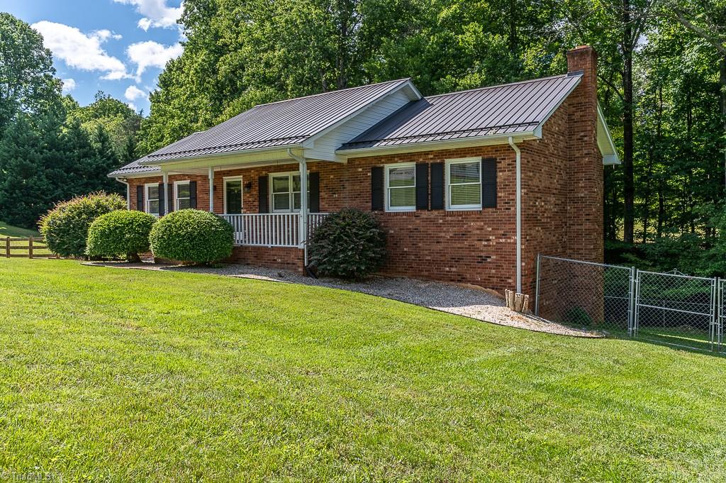 4625 Shelton Ridge Road Walkertown, NC 27051 - Photo 3 of 48 4625 Shelton Ridge Rd Walkertown NC 27051