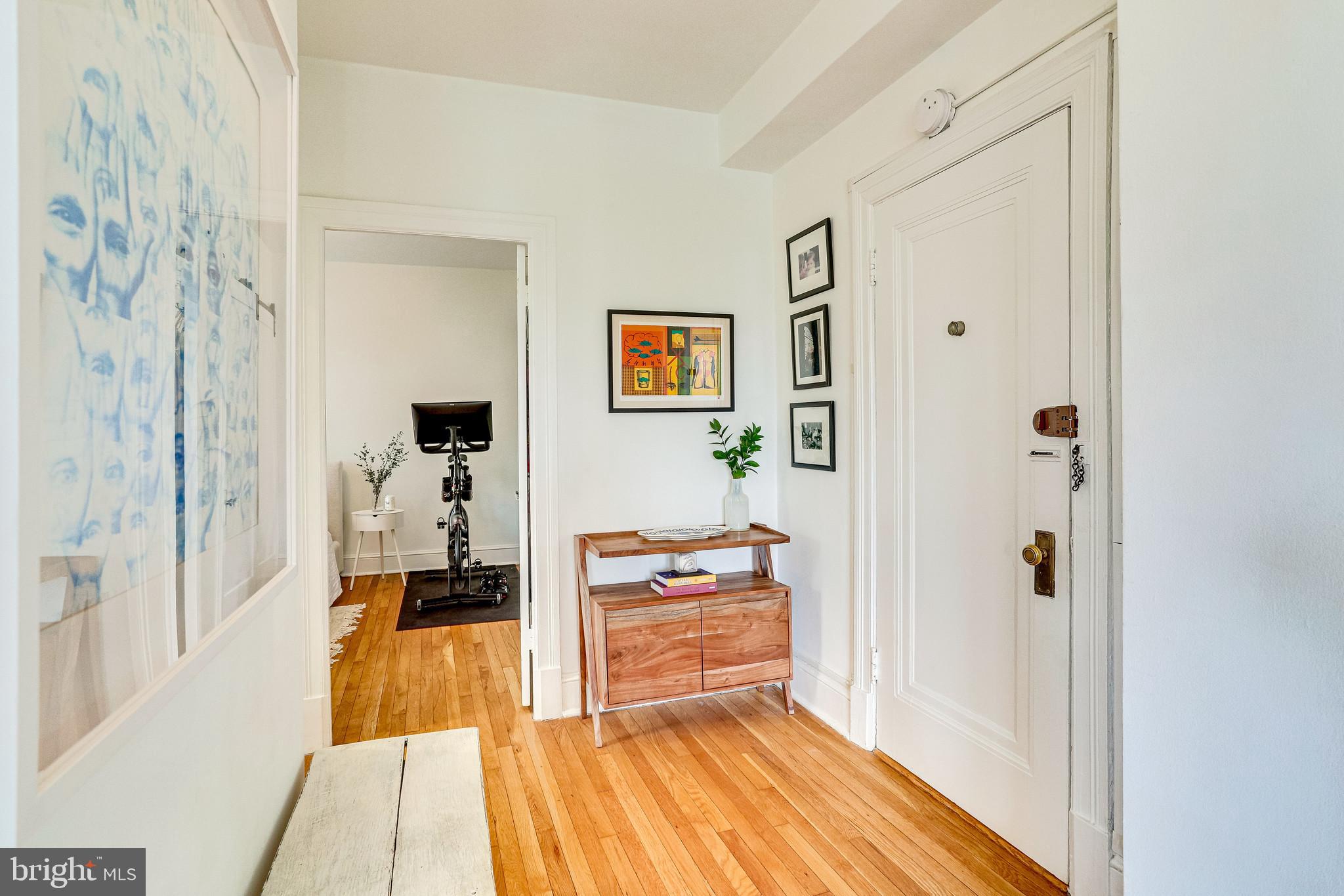 2227 20th Street Northwest, Unit 405 Washington, DC 20009 - Photo 14 of 27 Entryway