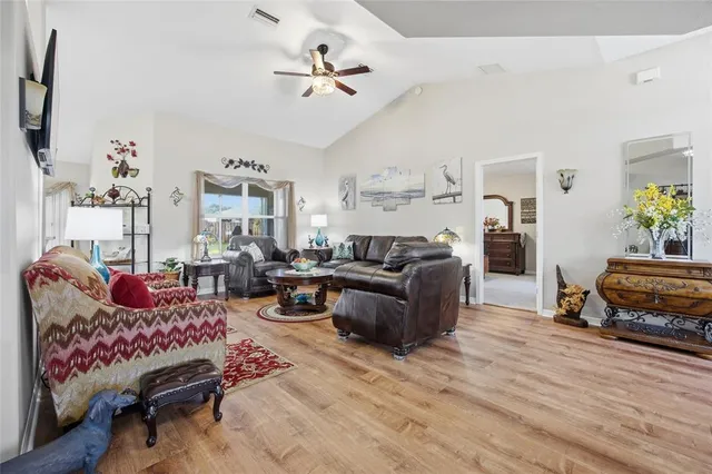 $329,900 | 10180 Southeast 69th Avenue, Belleview, FL 34420