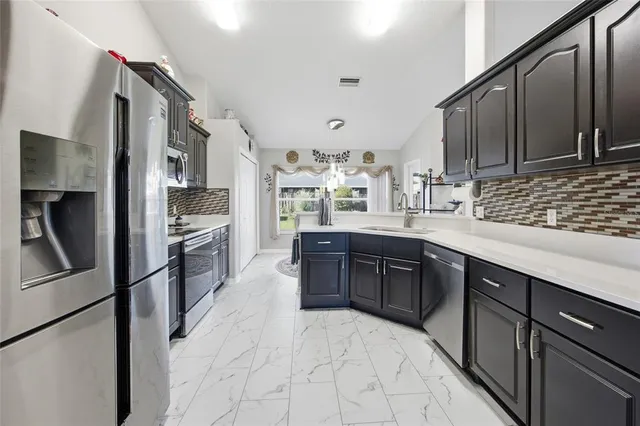 $329,900 | 10180 Southeast 69th Avenue, Belleview, FL 34420