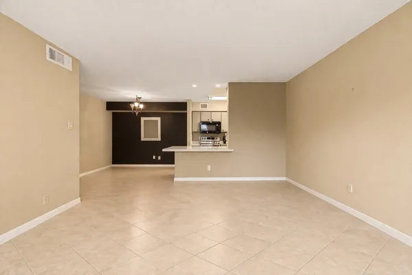 $125,000 | 4649 Wild Indigo Street, Unit 336, Houston, TX 77027