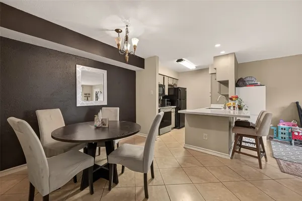$125,000 | 4649 Wild Indigo Street, Unit 336, Houston, TX 77027