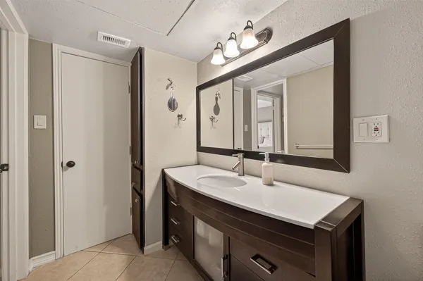$125,000 | 4649 Wild Indigo Street, Unit 336, Houston, TX 77027