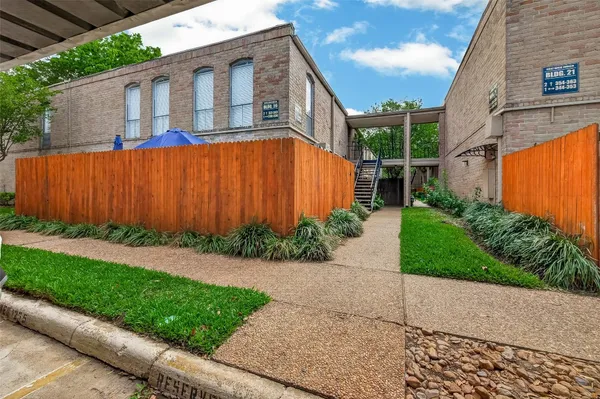 $125,000 | 4649 Wild Indigo Street, Unit 336, Houston, TX 77027