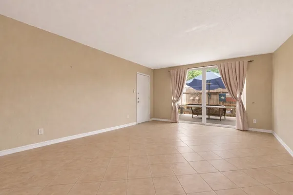 $125,000 | 4649 Wild Indigo Street, Unit 336, Houston, TX 77027