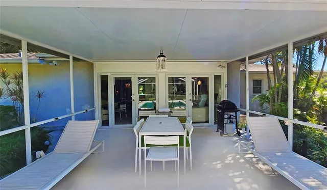 $4,500 | 329 Bernard Avenue, Sarasota, FL 34243