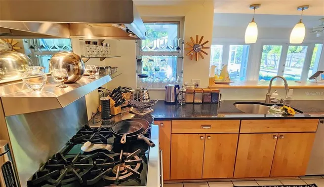 $4,500 | 329 Bernard Avenue, Sarasota, FL 34243