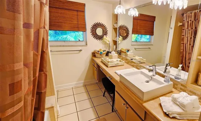 $4,500 | 329 Bernard Avenue, Sarasota, FL 34243