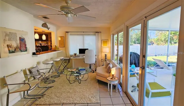 $4,500 | 329 Bernard Avenue, Sarasota, FL 34243