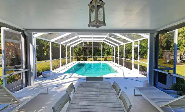 $4,500 | 329 Bernard Avenue, Sarasota, FL 34243