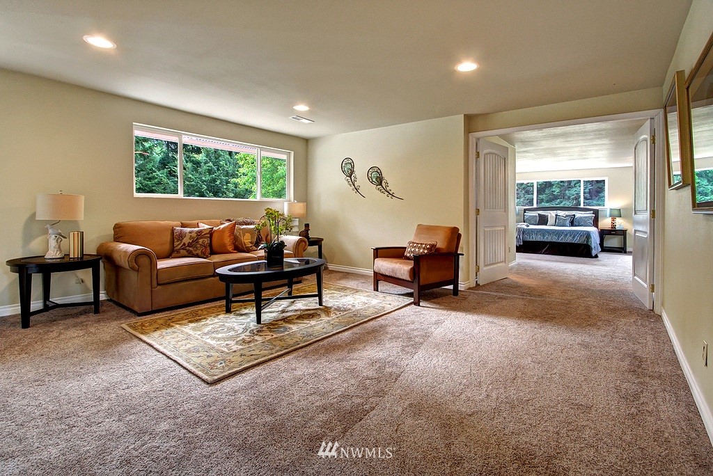 26607 Wax Orchard Road Southwest Vashon, WA 98070 - Photo 8 of 12 Gallery Image 8