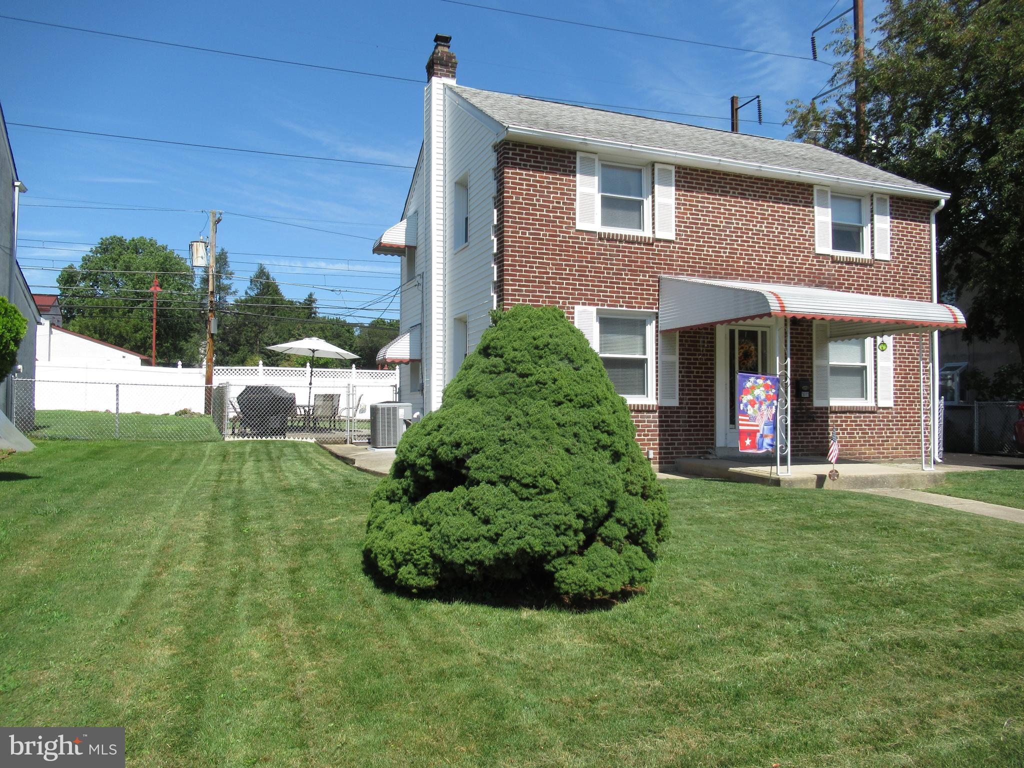 1011 Edgerton Road Secane, PA 19018 - Photo 2 of 53