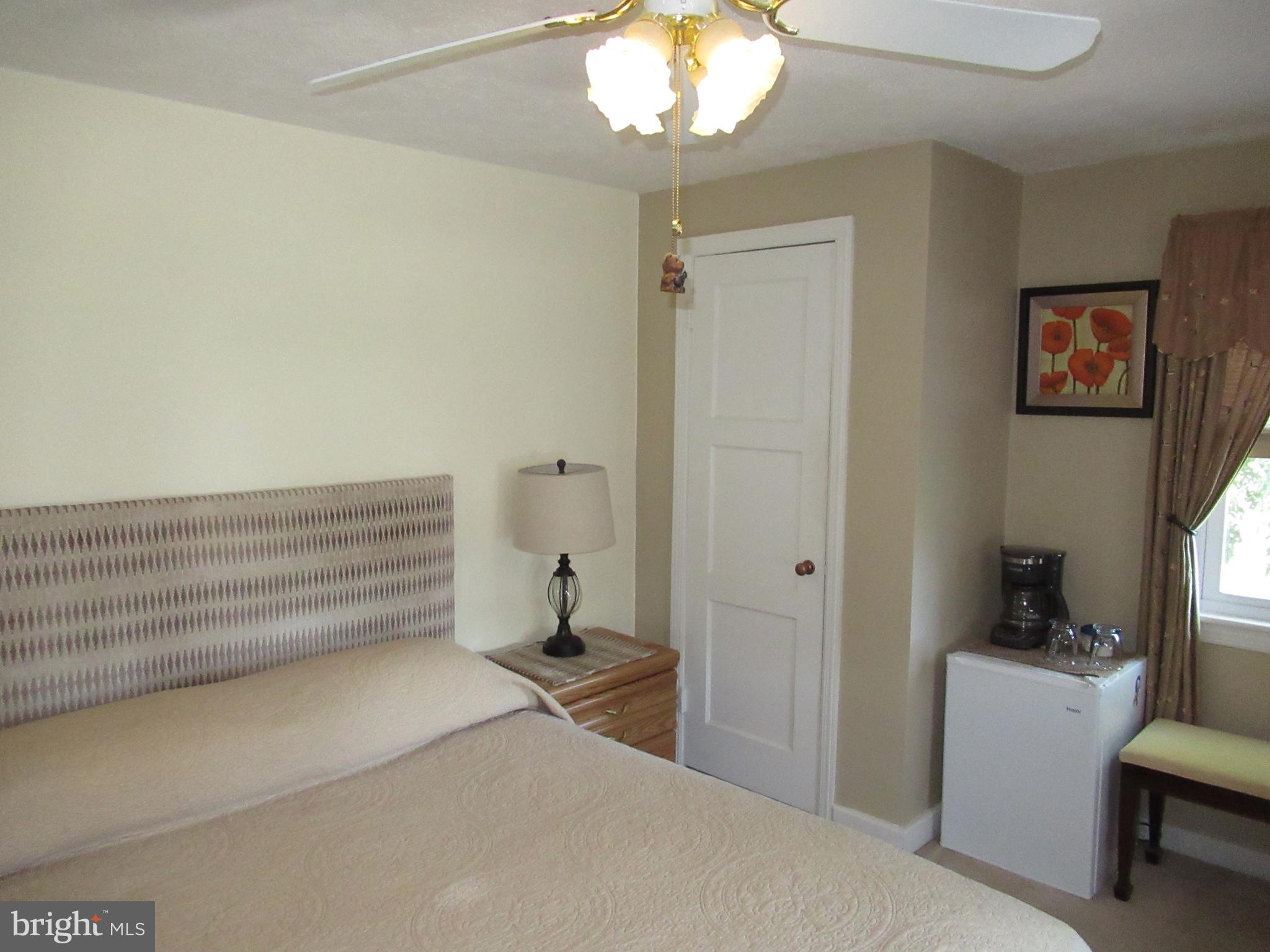 1011 Edgerton Road Secane, PA 19018 - Photo 25 of 53