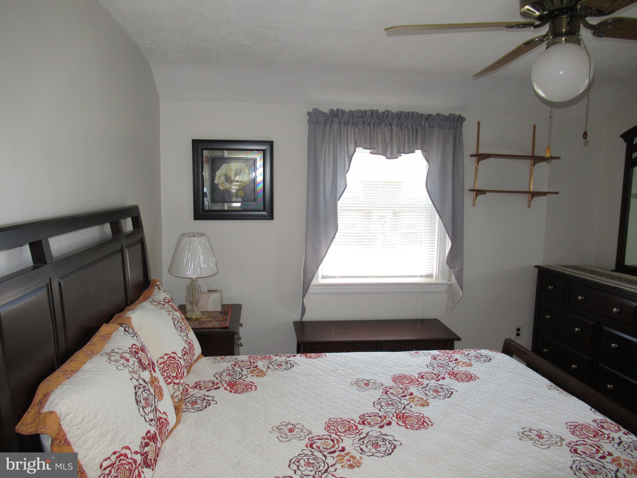 1011 Edgerton Road Secane, PA 19018 - Photo 29 of 53