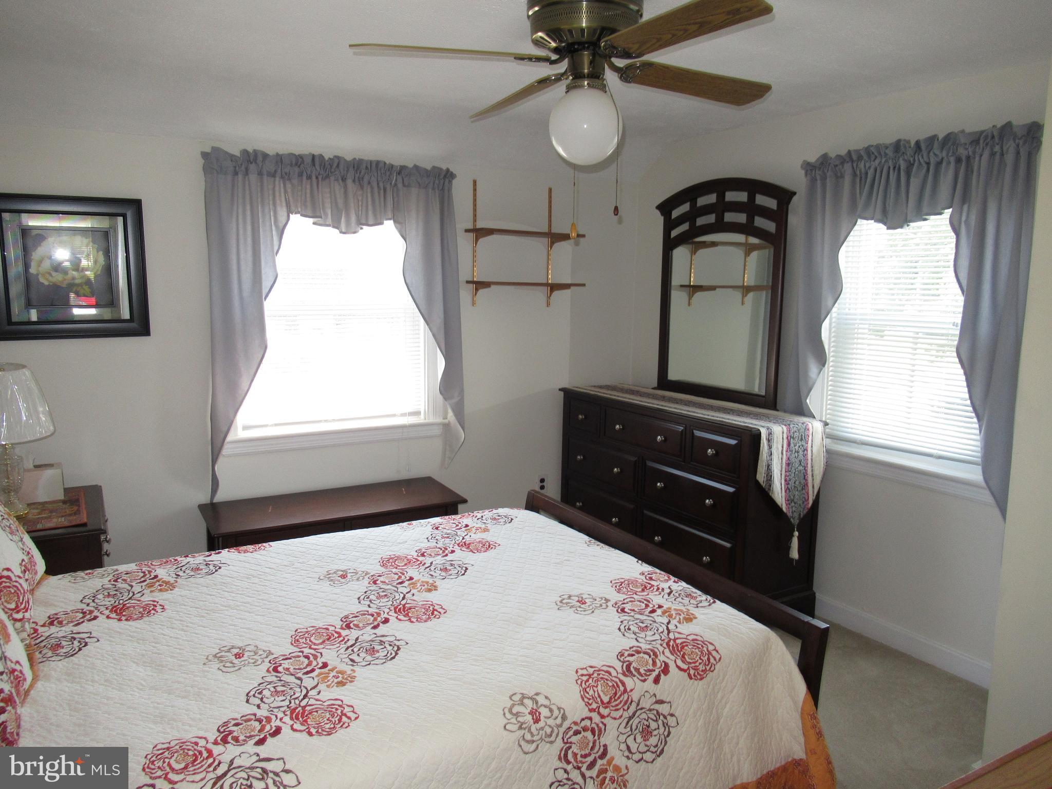 1011 Edgerton Road Secane, PA 19018 - Photo 30 of 53
