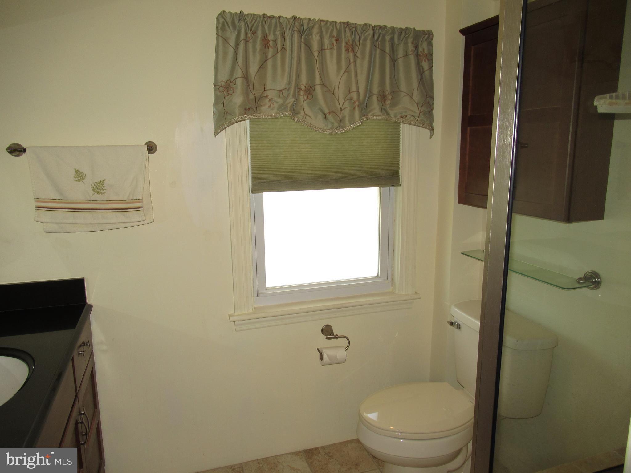 1011 Edgerton Road Secane, PA 19018 - Photo 36 of 53