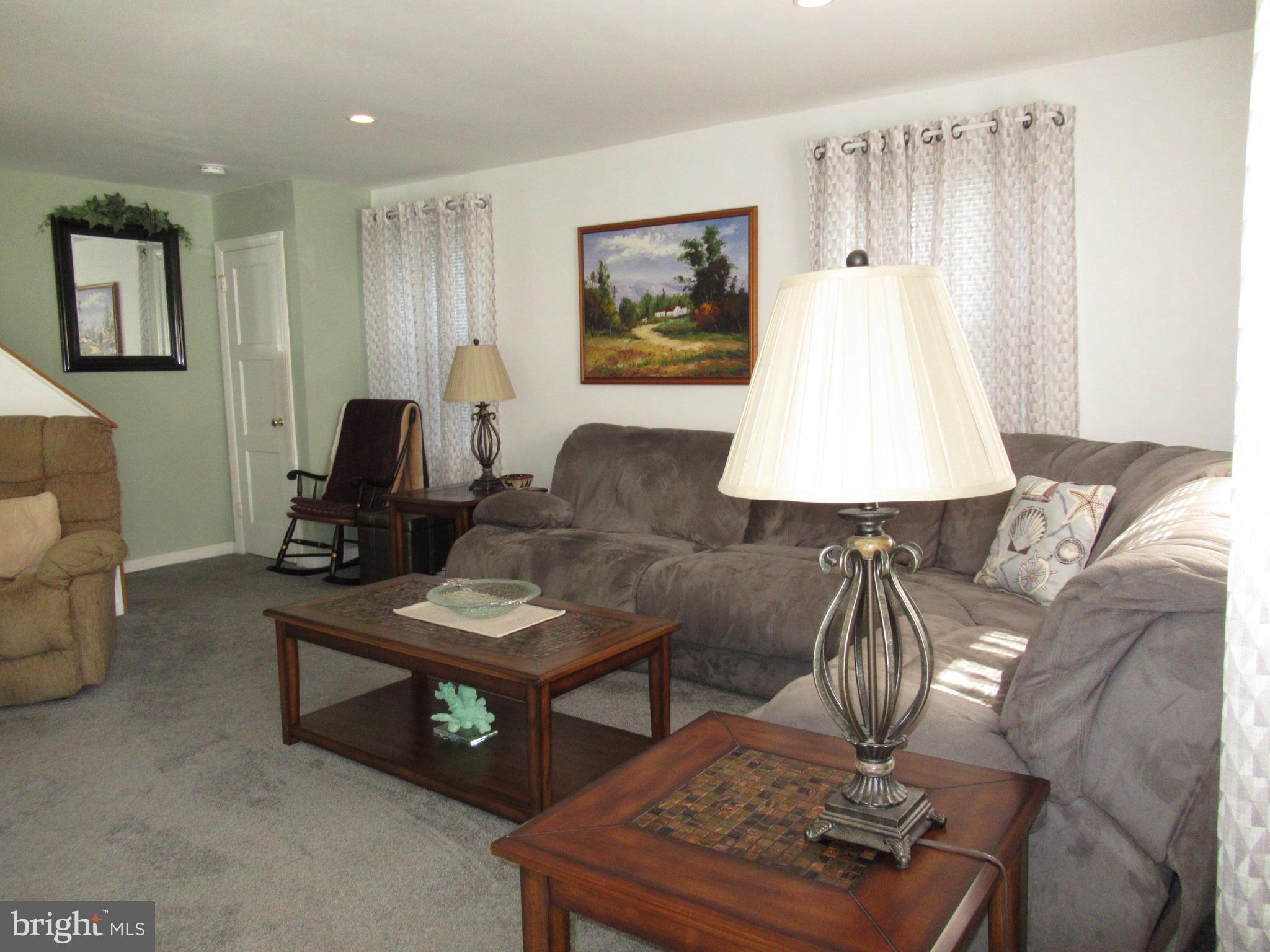 1011 Edgerton Road Secane, PA 19018 - Photo 6 of 53