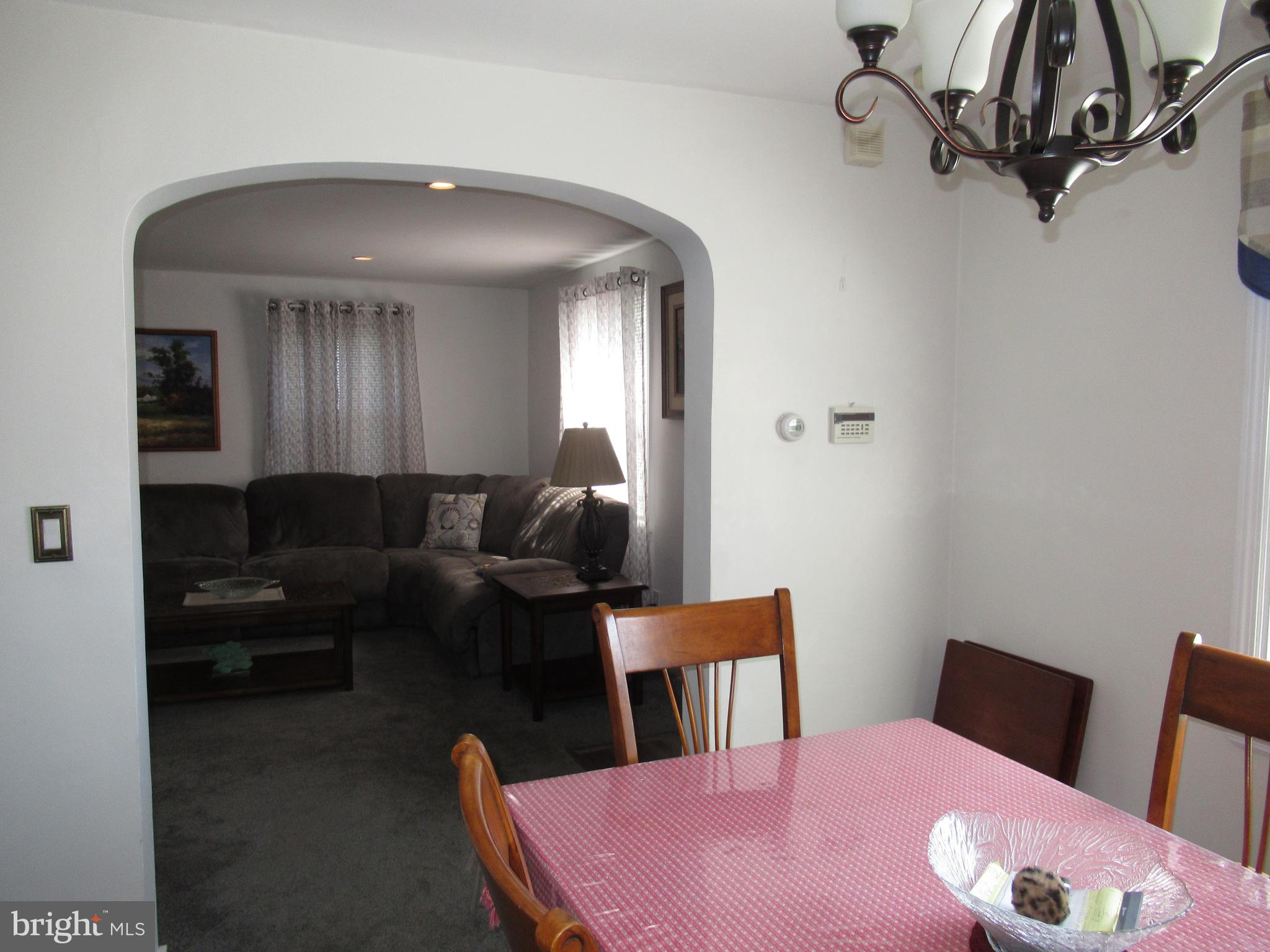 1011 Edgerton Road Secane, PA 19018 - Photo 9 of 53