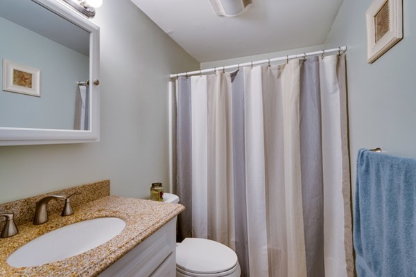 43 Robinson Road Woburn, MA 01801 - Photo 14 of 18 Gallery Image 14