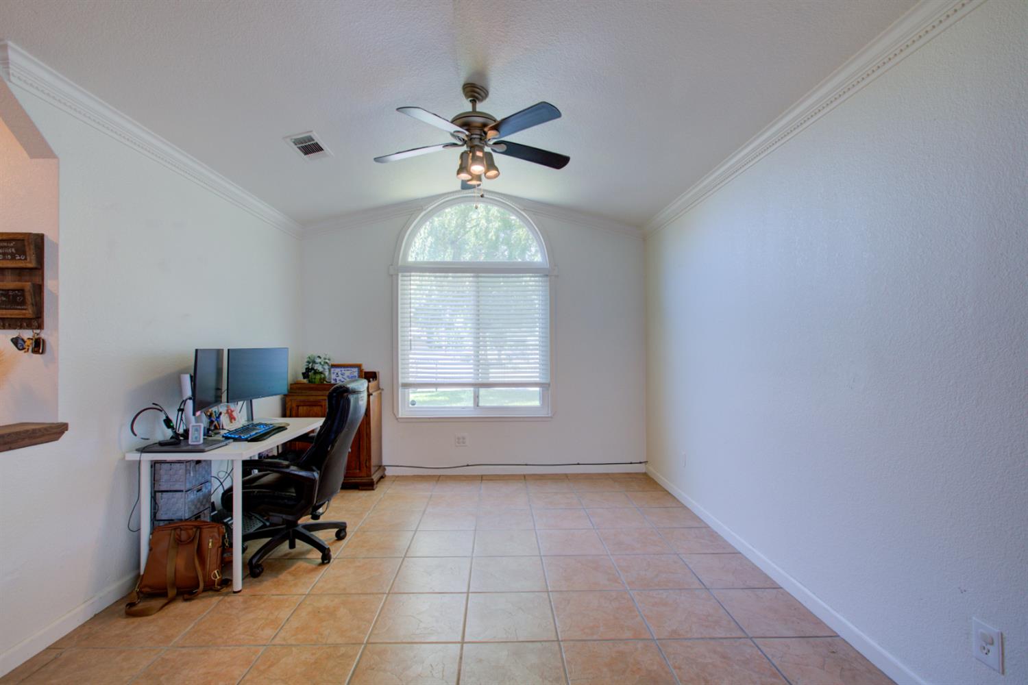 3816 Blaker Road Ceres, CA 95307 - Photo 20 of 40 Formal dining room or office