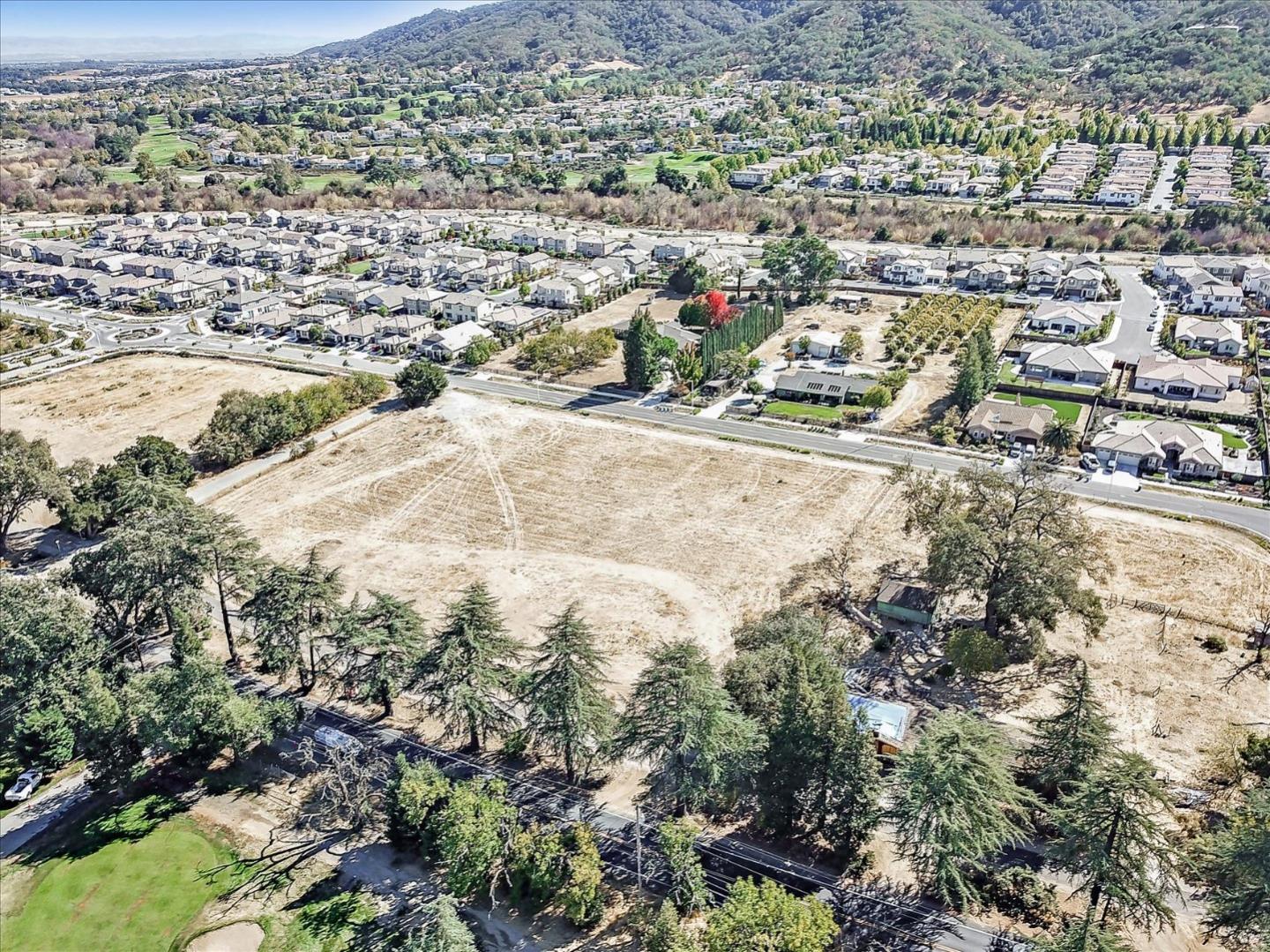 2740 Hecker Pass Road Gilroy, CA 95020 - Photo 4 of 15