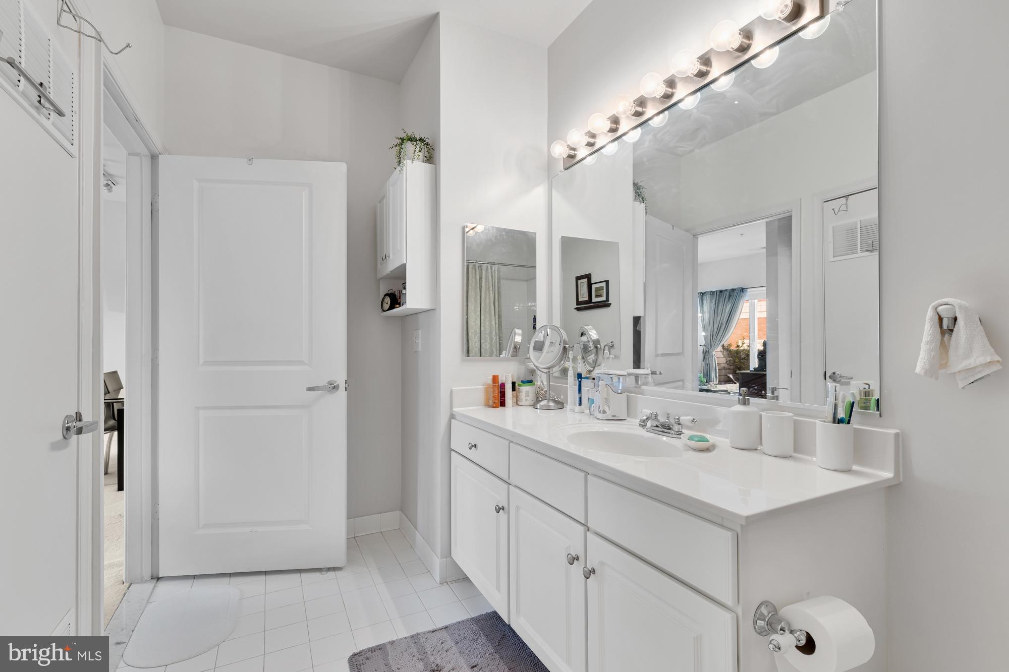 8045 Newell Street, Unit 503 Silver Spring, MD 20910 - Photo 15 of 24