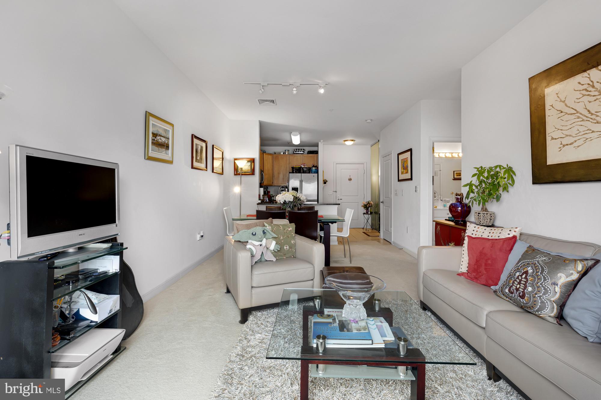 8045 Newell Street, Unit 503 Silver Spring, MD 20910 - Photo 10 of 24