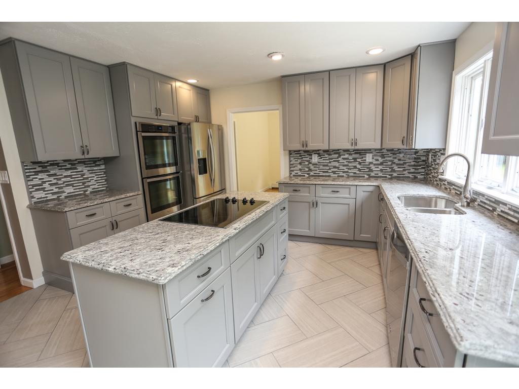 162 Bedford Road Merrimack, NH 03054 - Photo 8 of 29