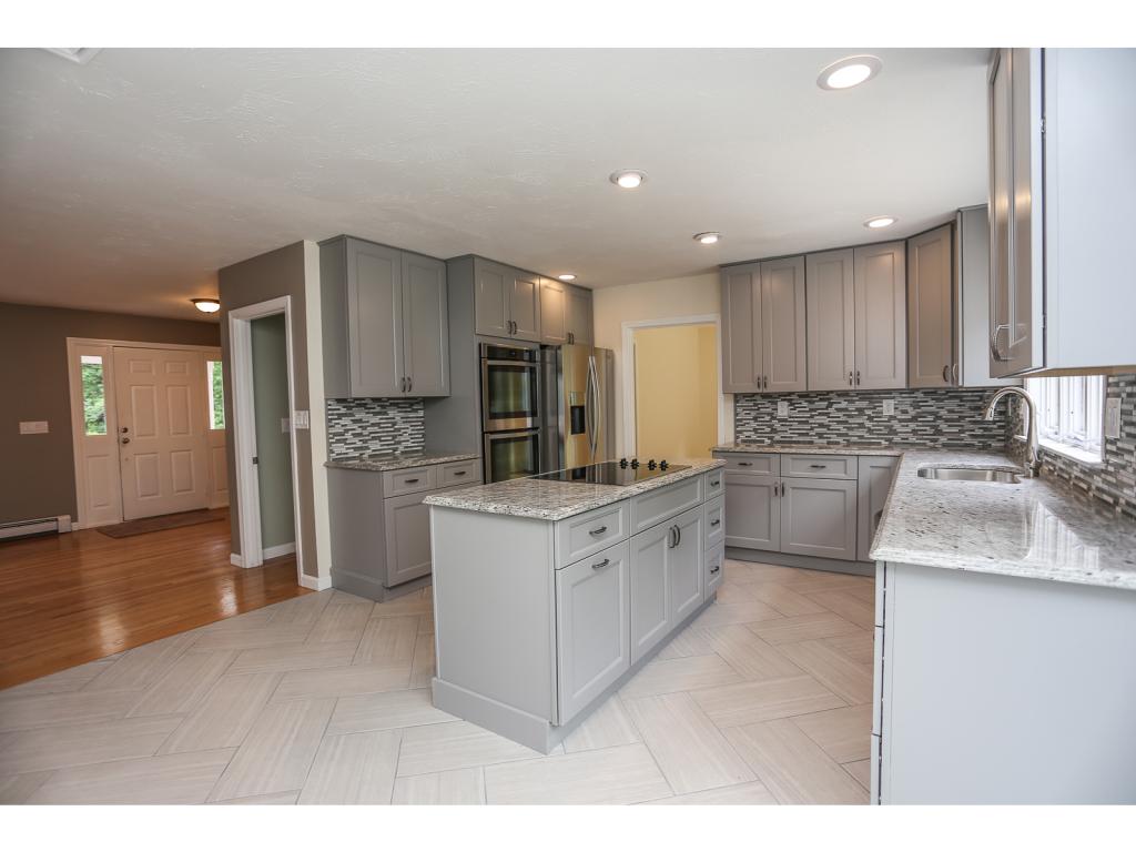 162 Bedford Road Merrimack, NH 03054 - Photo 10 of 29