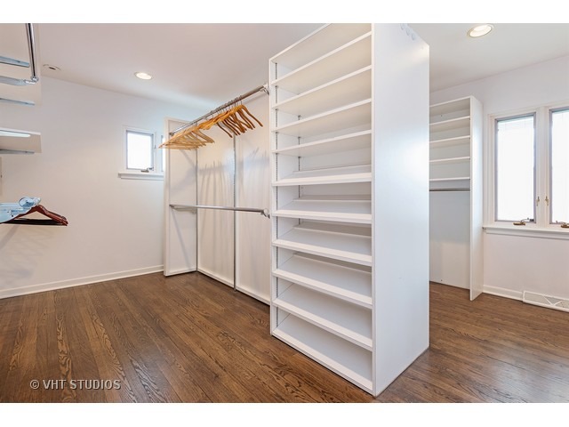208 Summerfield Road Northbrook, IL 60062 - Photo 11 of 21