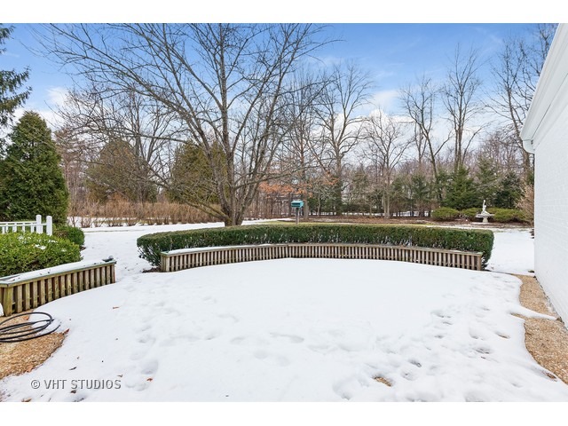 208 Summerfield Road Northbrook, IL 60062 - Photo 16 of 21