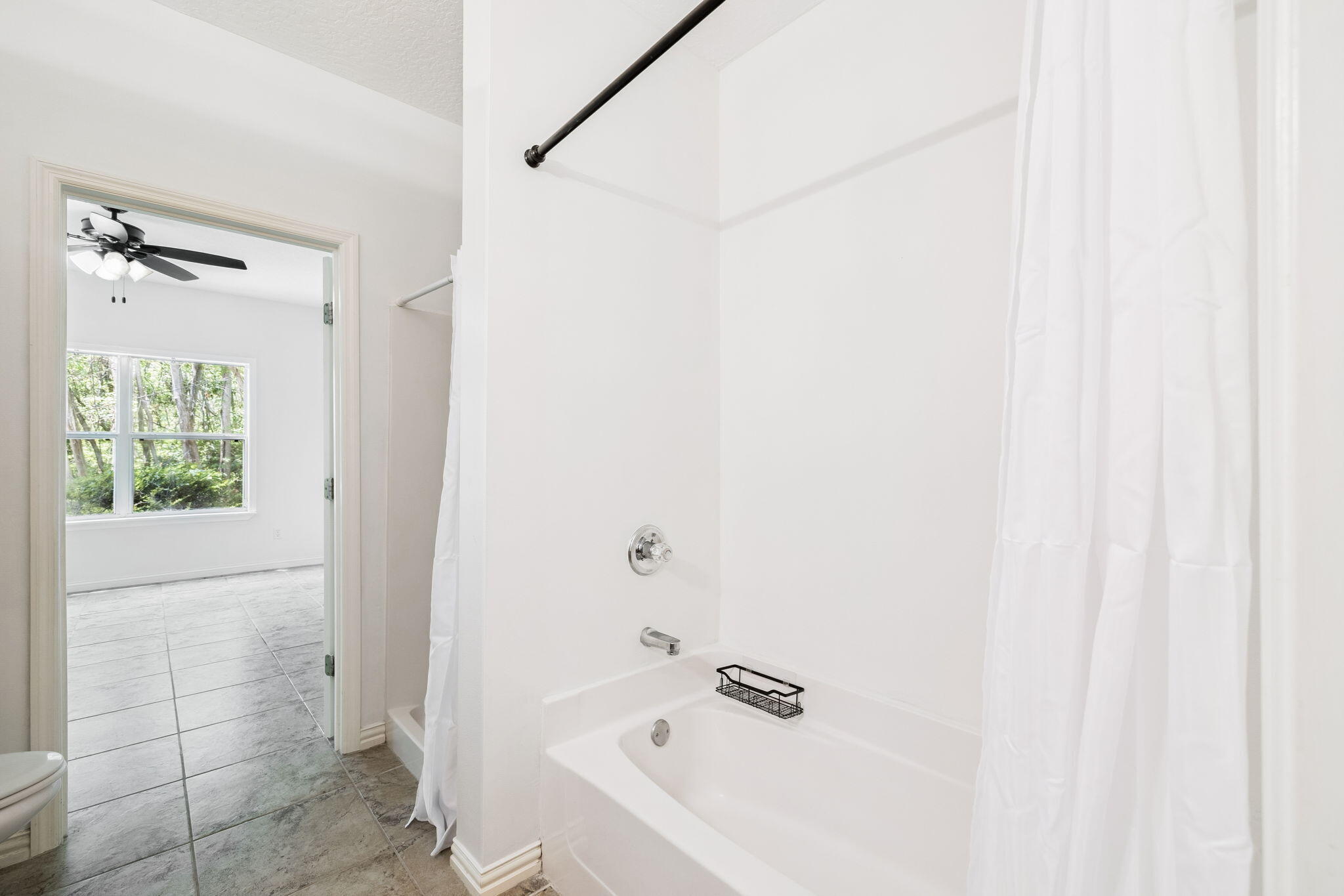 122 Dolphin Road, Unit 3 Mary Esther, FL 32569 - Photo 13 of 29 13Array_122DolphinRd-50