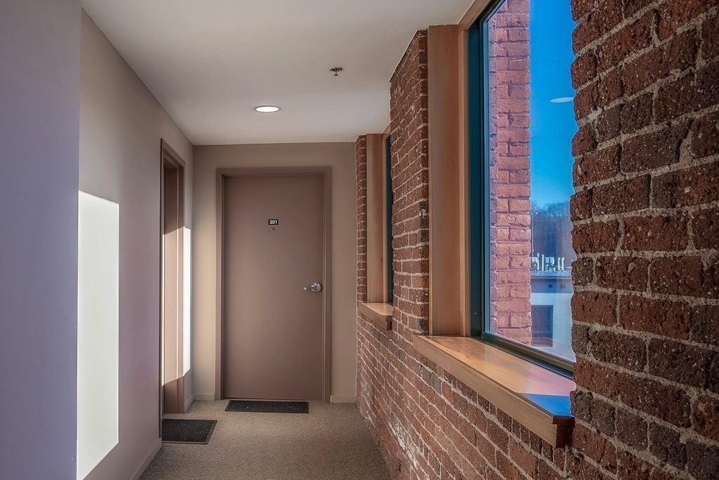 1 Envelope Terrace, Unit 301 Worcester, MA 01604 - Photo 27 of 30