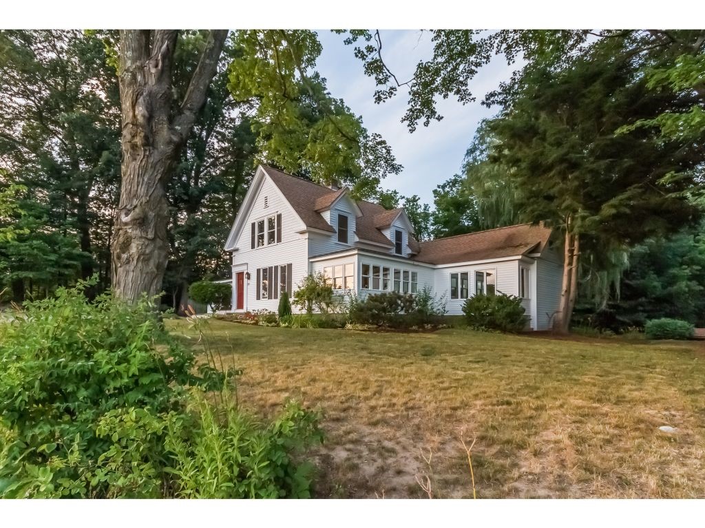 102 Dow Road Hollis, NH 03049 - Photo 3 of 32 Gallery Image 3