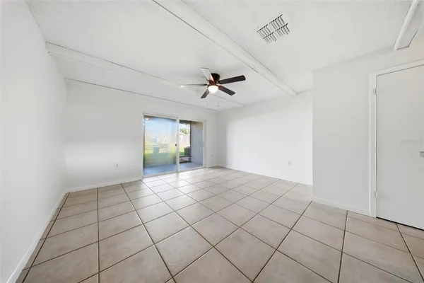 $1,850 | 2131 Ridge Road South, Unit 105, Largo, FL 33778