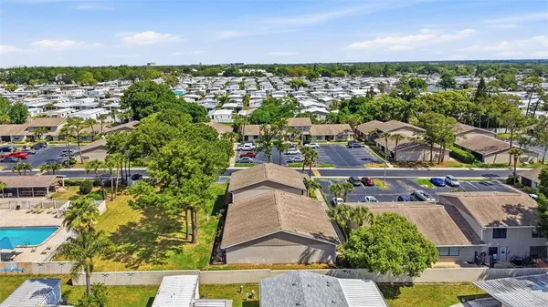 $1,850 | 2131 Ridge Road South, Unit 105, Largo, FL 33778