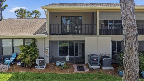 $1,850 | 2131 Ridge Road South, Unit 105, Largo, FL 33778