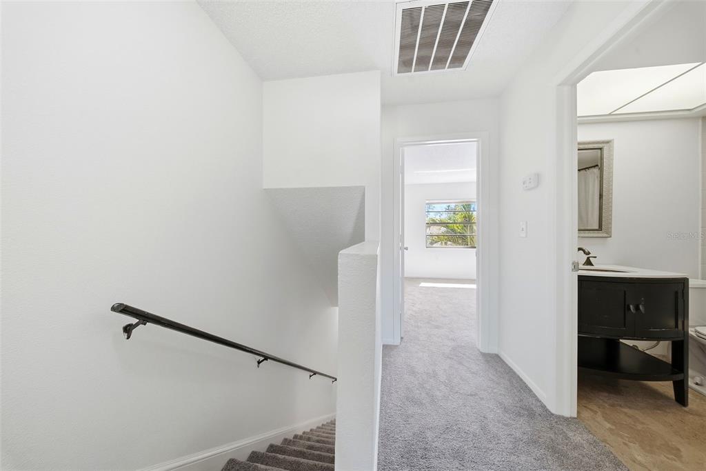 2131 Ridge Road South, Unit 105 Largo, FL 33778 - Photo 4 of 41