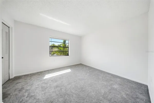 $1,850 | 2131 Ridge Road South, Unit 105, Largo, FL 33778