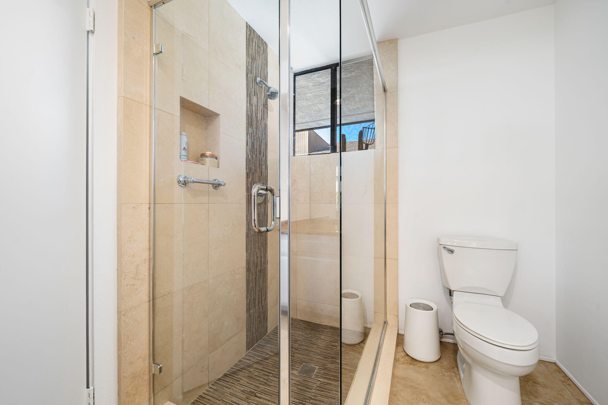 9 Rutgers Court Rancho Mirage, CA 92270 - Photo 48 of 53 a bathroom with a toilet and a shower