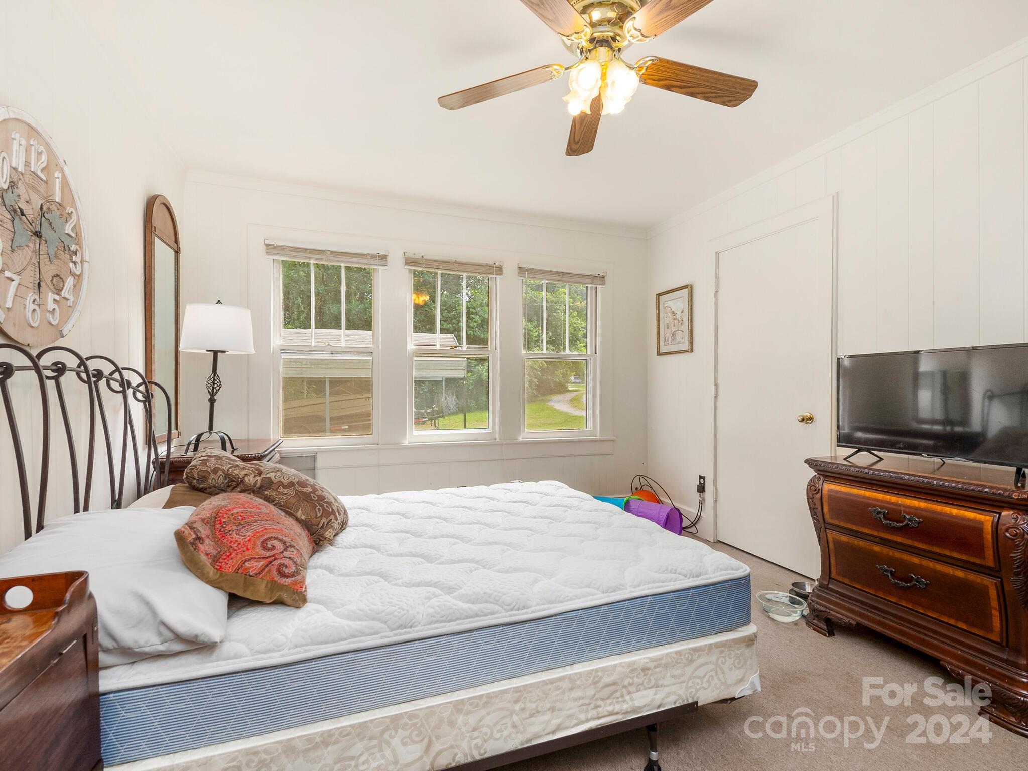 2134 Lynn Road Columbus, NC 28722 - Photo 24 of 28 Gallery Image 24