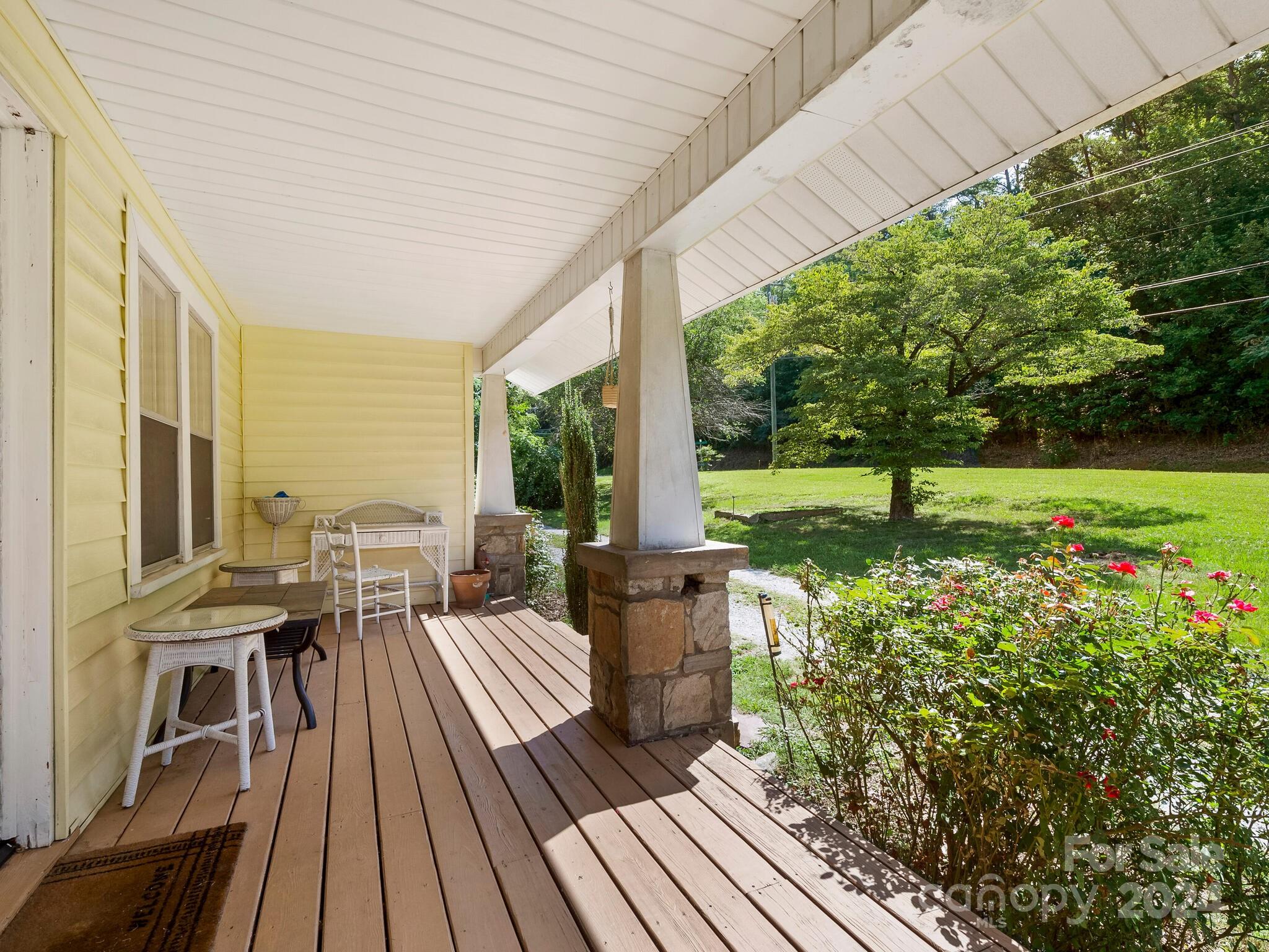 2134 Lynn Road Columbus, NC 28722 - Photo 9 of 28 Gallery Image 9