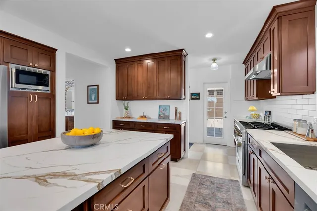 $2,295,000 | 869 Cumberland Road, Glendale, CA 91202