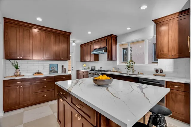 $2,295,000 | 869 Cumberland Road, Glendale, CA 91202