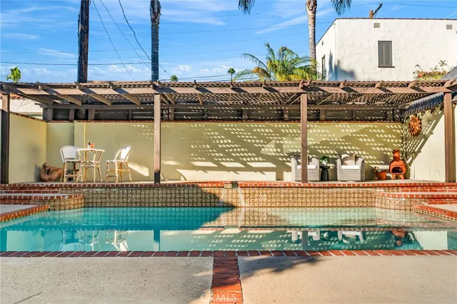 $2,295,000 | 869 Cumberland Road, Glendale, CA 91202