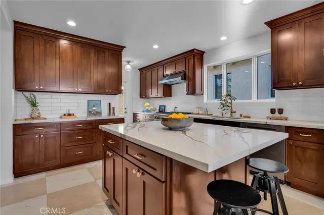 $2,295,000 | 869 Cumberland Road, Glendale, CA 91202
